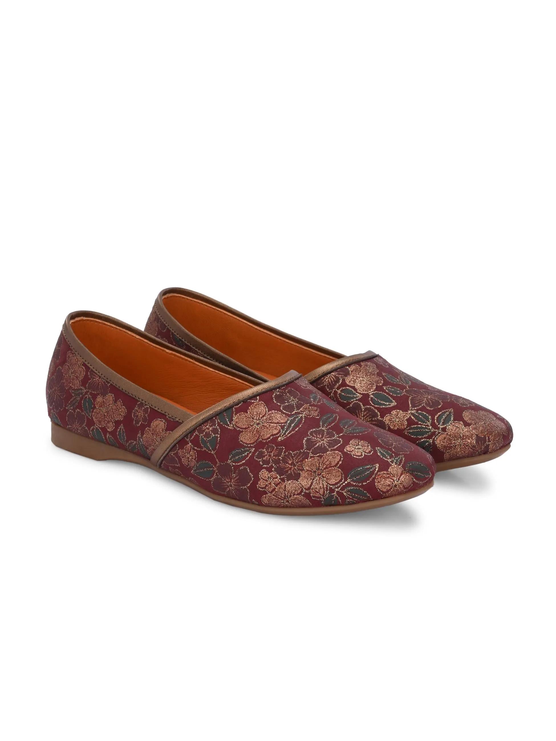 Floral Fusion Mojari Red