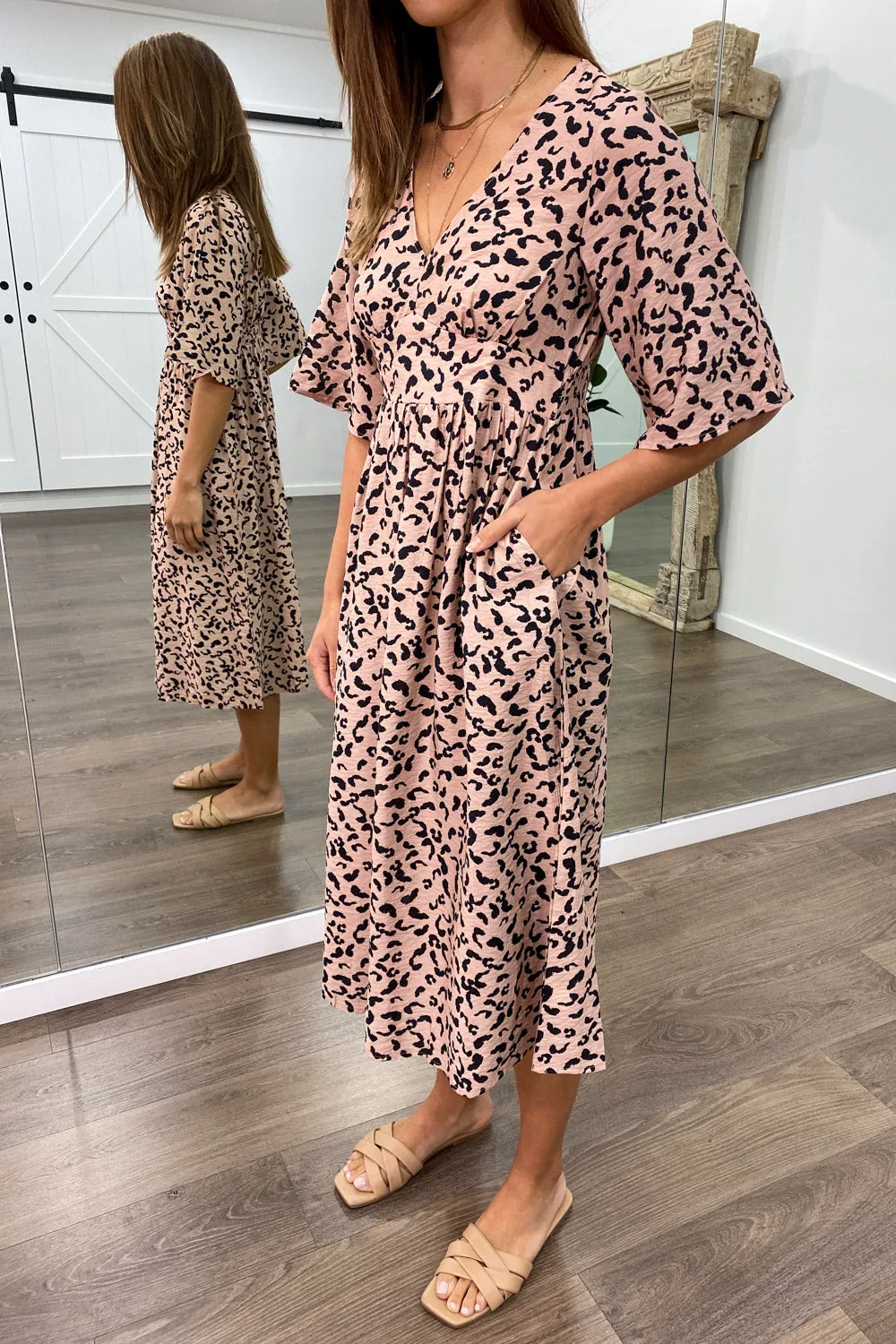 Pia Dress